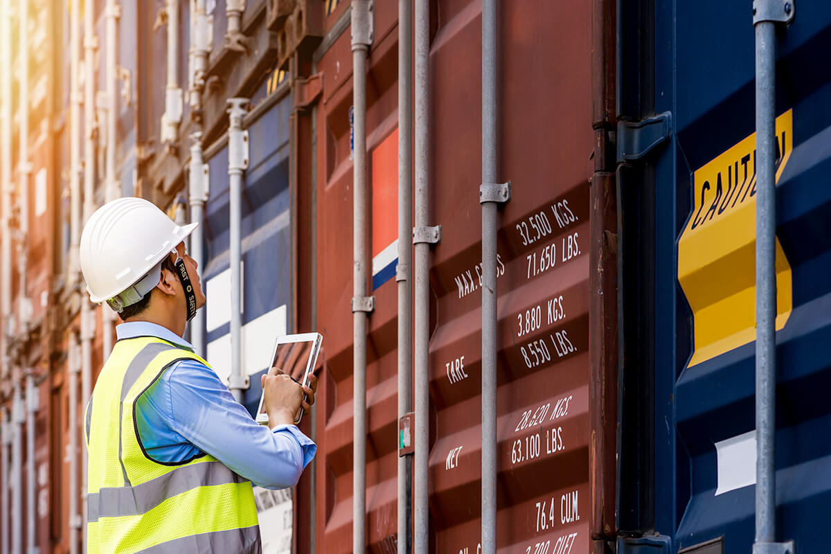 Individual inspecting containers